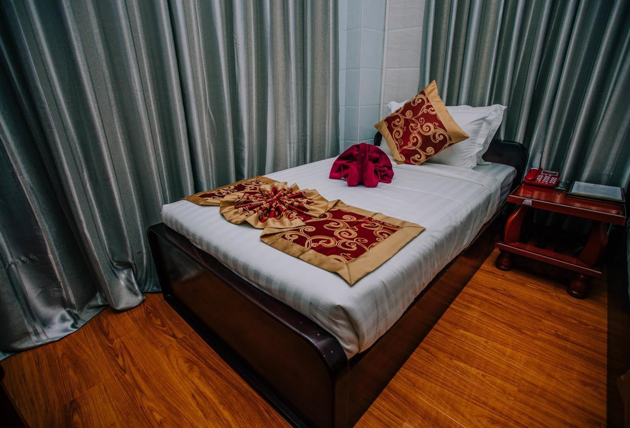 Amber Palace Hotel Myitkyinā 외부 사진