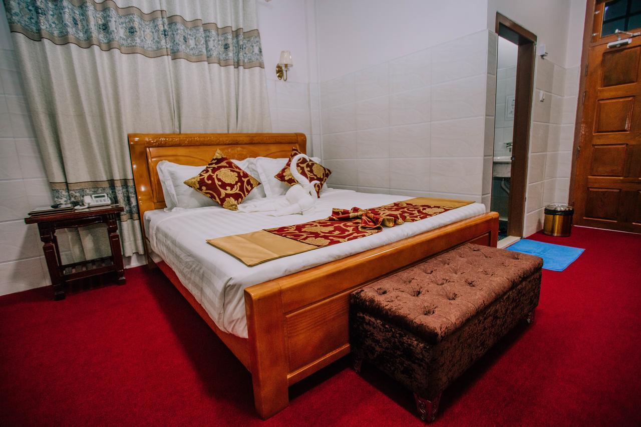 Amber Palace Hotel Myitkyinā 외부 사진