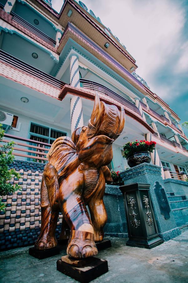 Amber Palace Hotel Myitkyinā 외부 사진