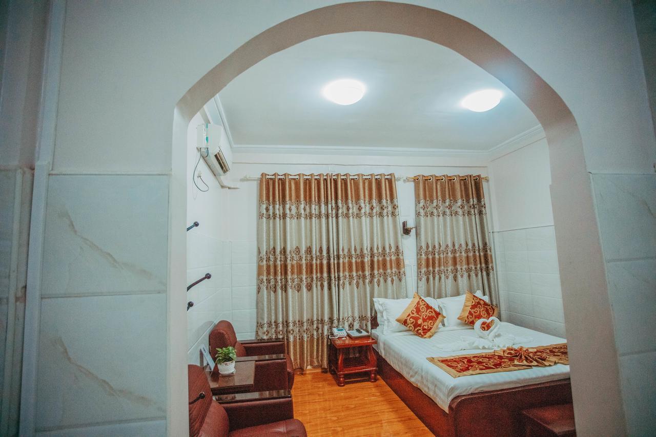Amber Palace Hotel Myitkyinā 외부 사진