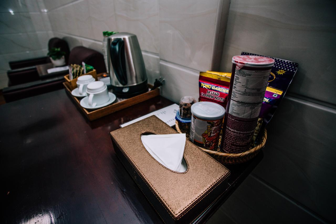 Amber Palace Hotel Myitkyinā 외부 사진