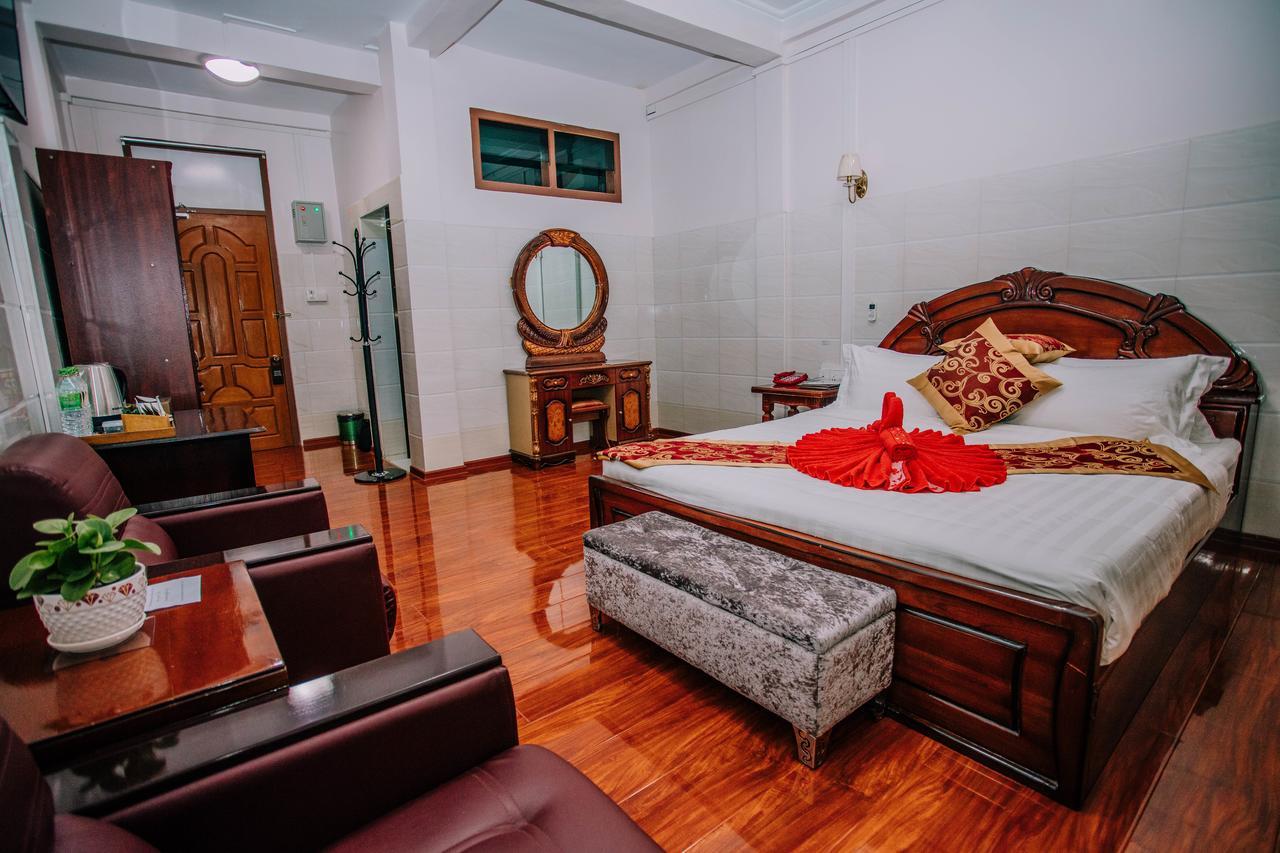 Amber Palace Hotel Myitkyinā 외부 사진